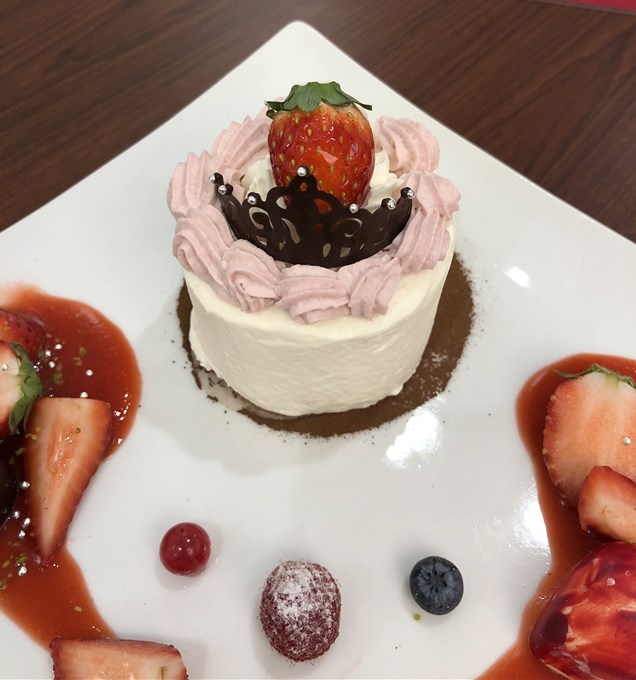 山手調理製菓専門学校のカフェのケーキ２